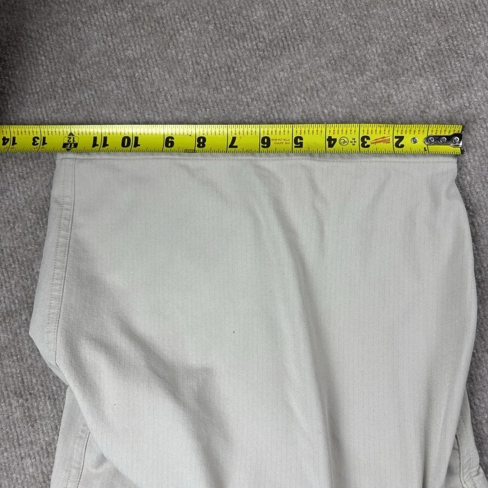 Lululemon Commission Shorts Mens 34 Khaki Stretch Golf Chino Casual 10